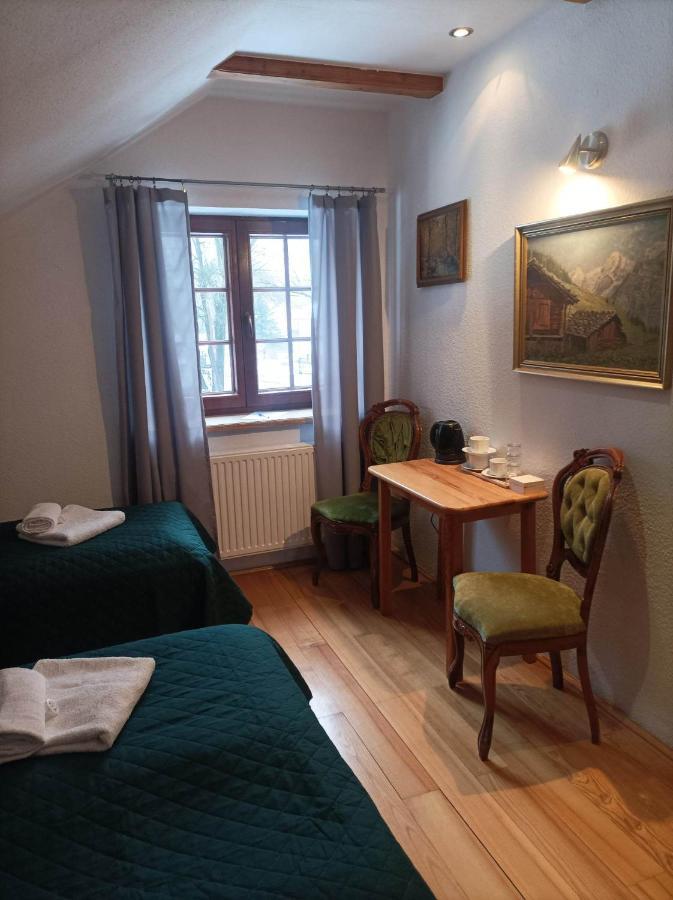 Siedlisko Lubicz Stara Chata Kazimierz Dolny Buitenkant foto