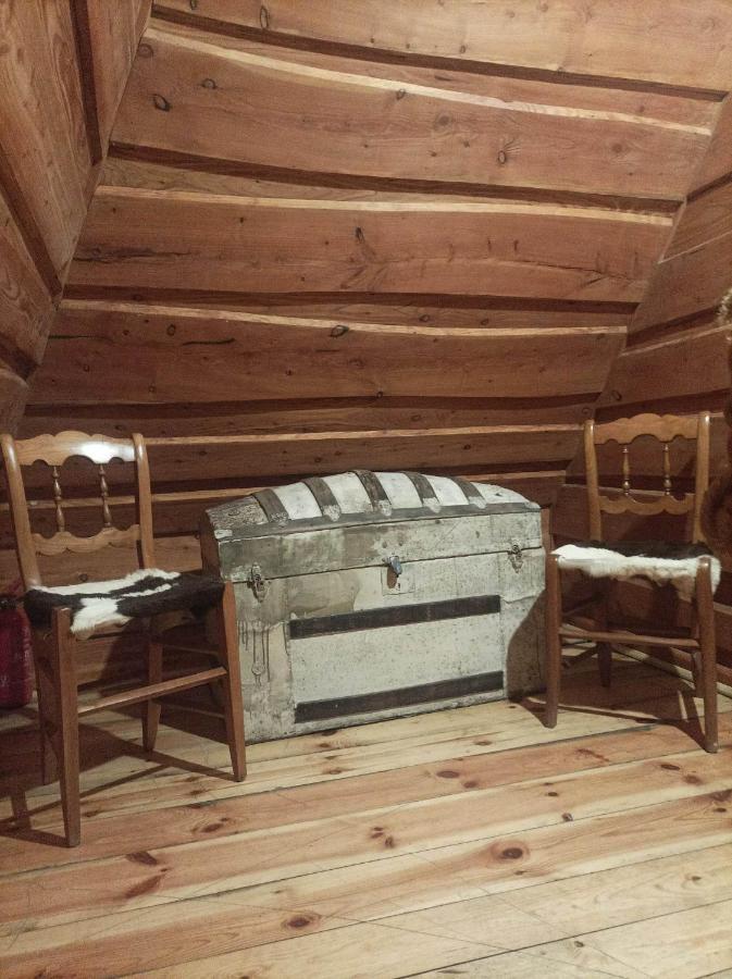 Siedlisko Lubicz Stara Chata Kazimierz Dolny Buitenkant foto
